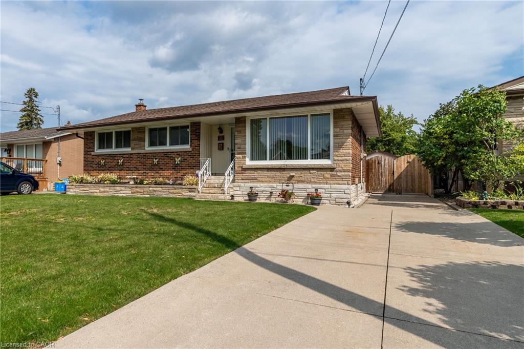 7 Kenwood Cres, Hamilton, ON L8T 1W3