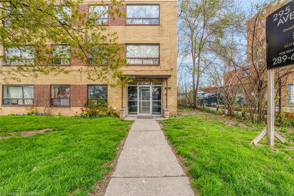 295 Melvin Ave, Hamilton, ON L8H 2K6