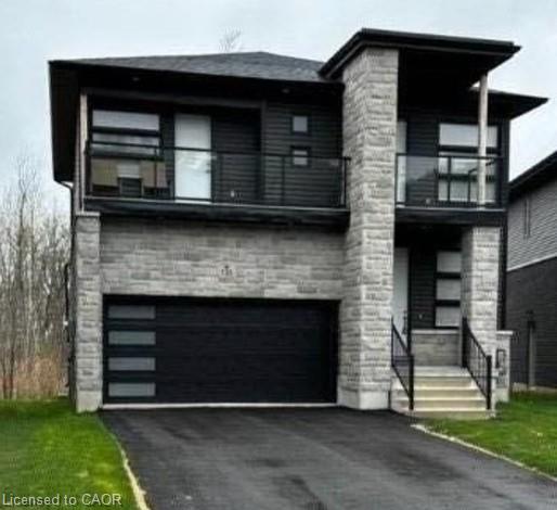 135 Rosie St, The Blue Mountains, ON N0H 1J0