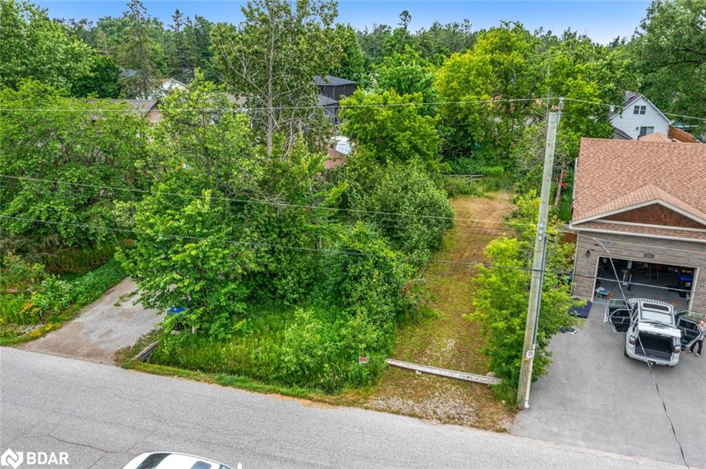 732 Chestnut St, Innisfil, ON L9S 2H8
