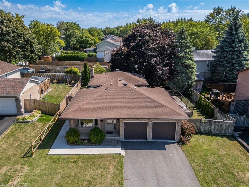 15 Windfield Cres, Kingston, ON K7K 6G3