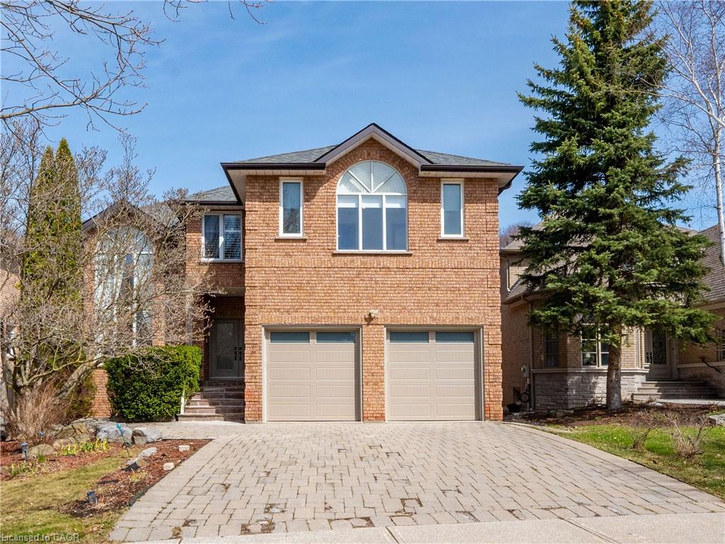 122 Arten Ave, Richmond Hill, ON L4C 9Y3