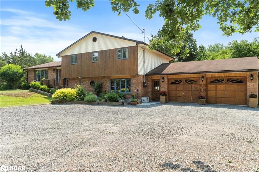 338 Sunrise Dr Dr, Prince Edward County, ON K8N 4Z7