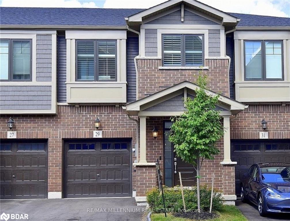 29 Hibiscus Ln, Hamilton, ON L8K 0A4