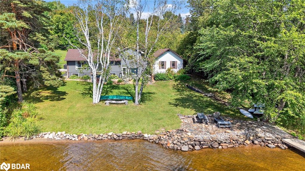 389 Falcon Rd, Huntsville, ON P1H 1N3