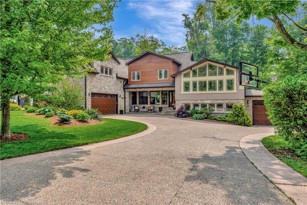 11 Maple Hill Dr, Kitchener, ON N2M 2R7