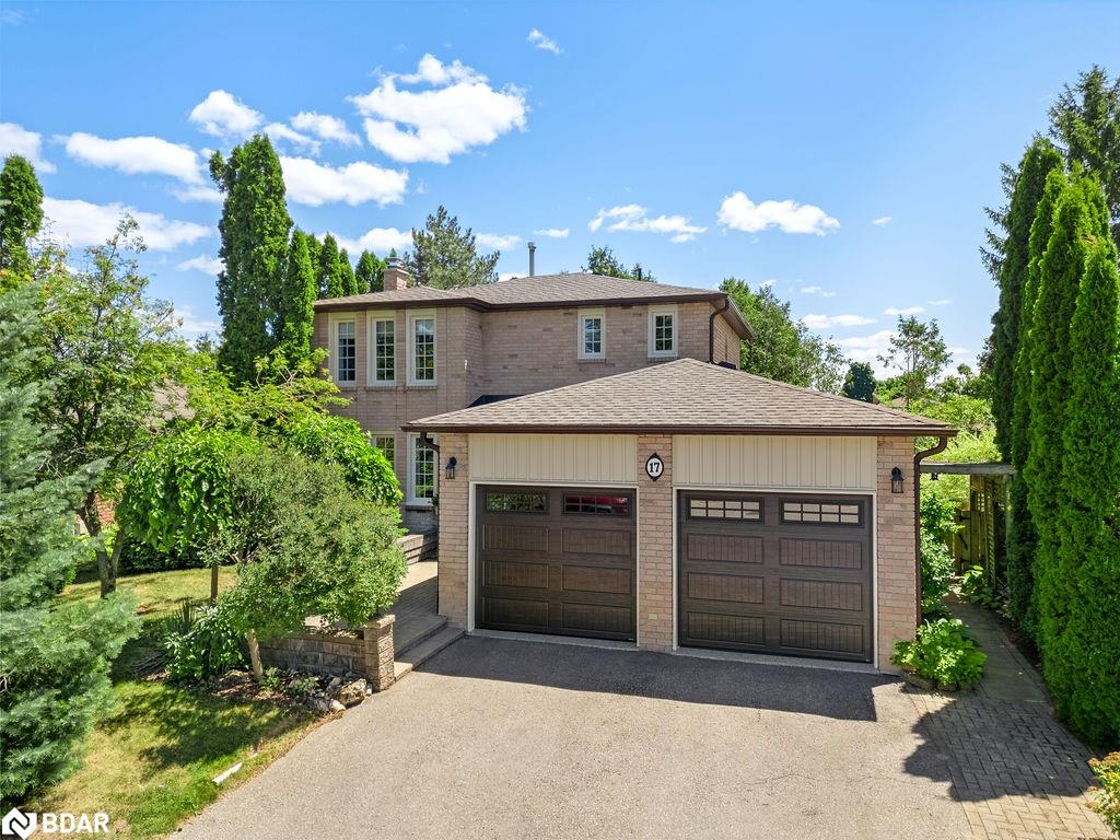 17 Corneil St, Kawartha Lakes, ON K9V 5T5
