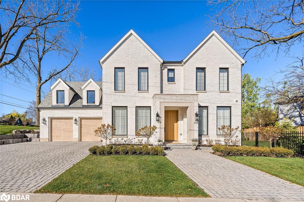 166 Mill St, Halton Hills, ON L7G 2C3