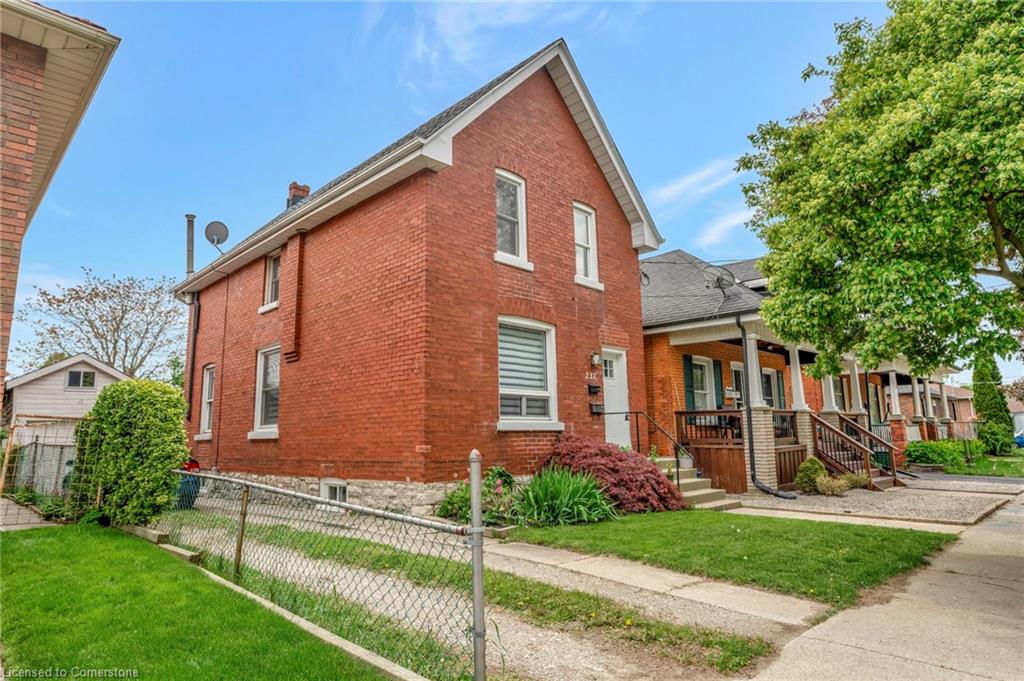 237 Marlborough St, Brantford, ON N3S 4T4