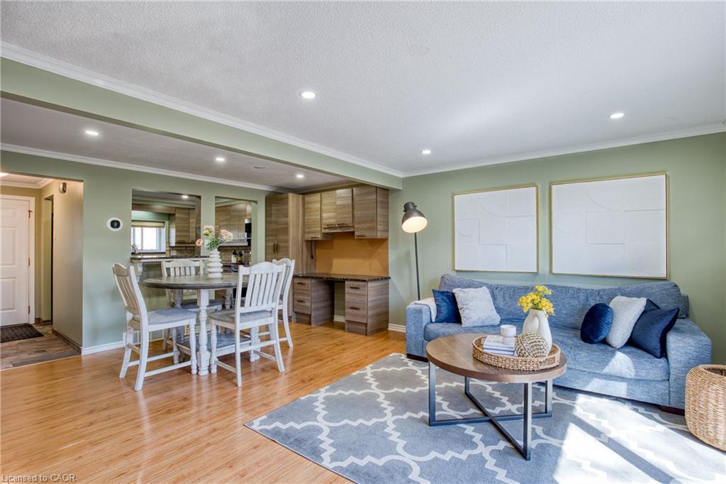 11 Grand River Boulevard Unit 20, Kitchener, ON N2A 2T2