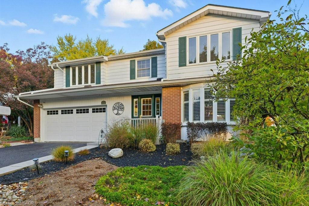 457 Stillmeadow Cir, Waterloo, ON N2L 5M1