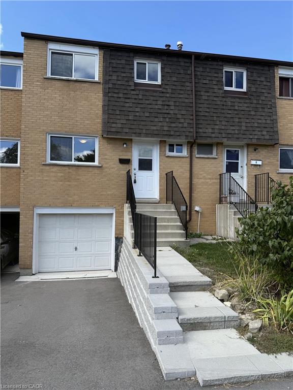 20 Anna Capri Drive Unit 2, Hamilton, ON L8W 1M6