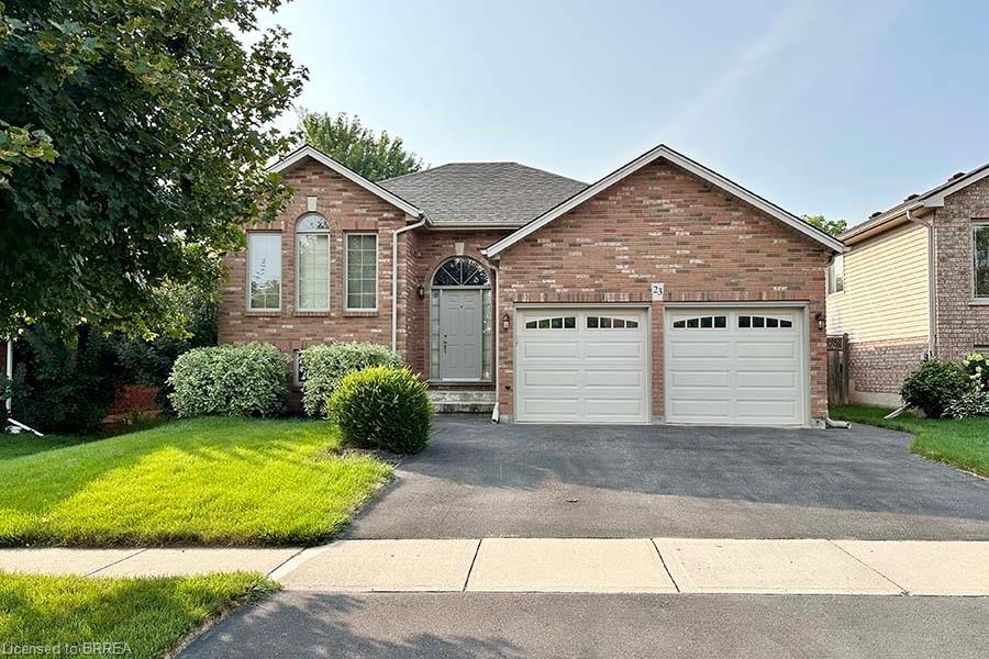 23 Garners Ln, Brantford, ON N3T 6M4
