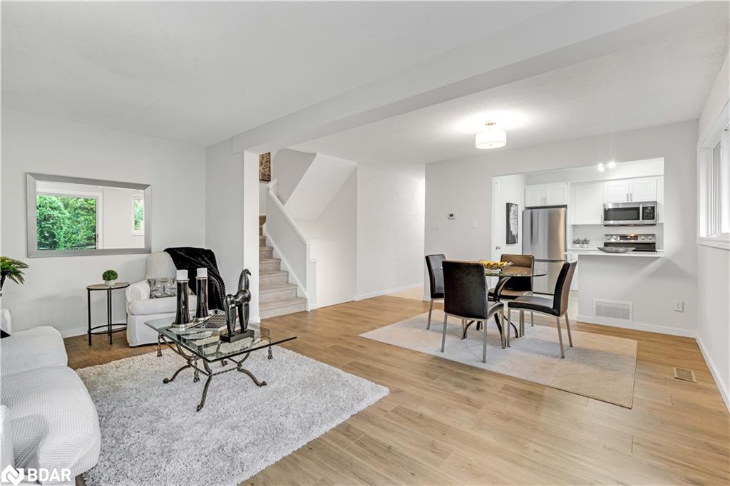 2605 Woodchester Drive Unit 57, Mississauga, ON L5K 2E3