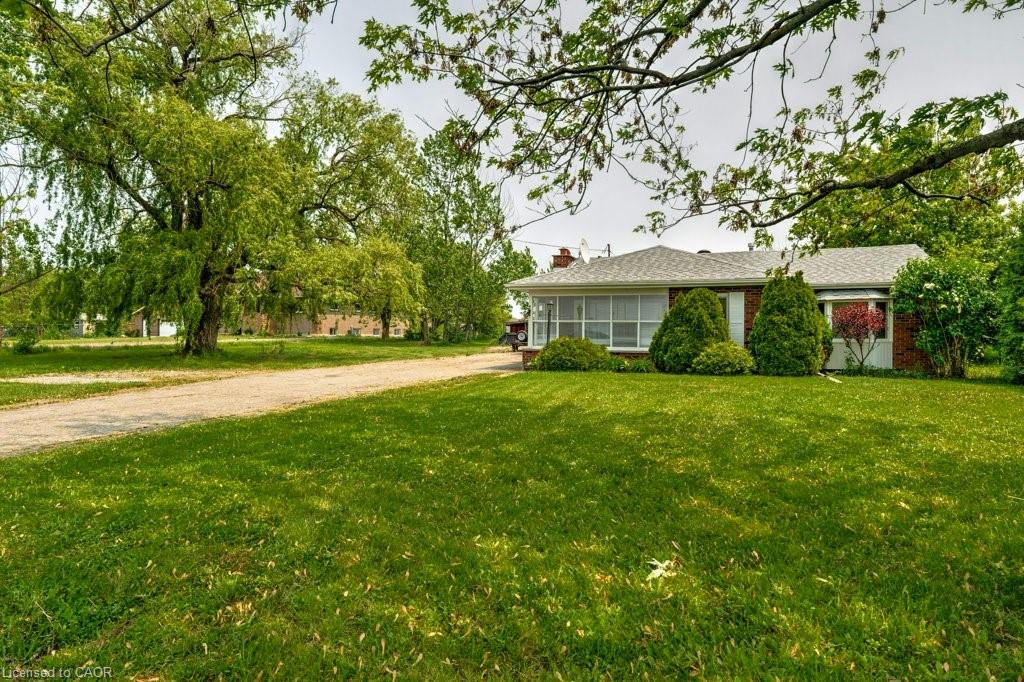 114 Second Rd E, Hamilton, ON L8J 3J2