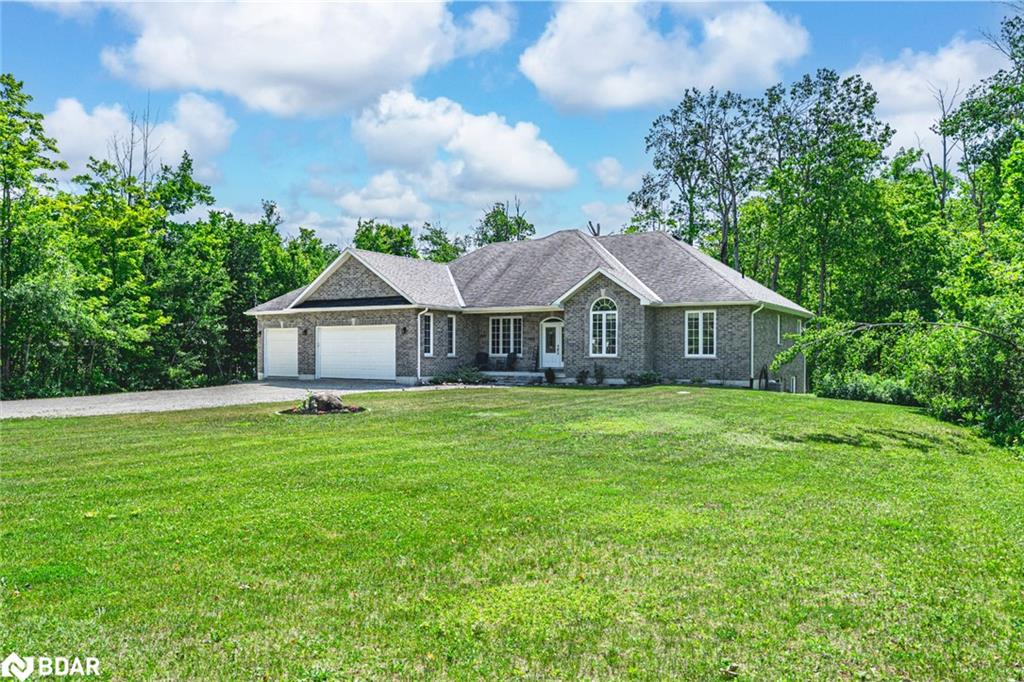 33 Springhome Rd, Oro-Medonte, ON L0L 1T0