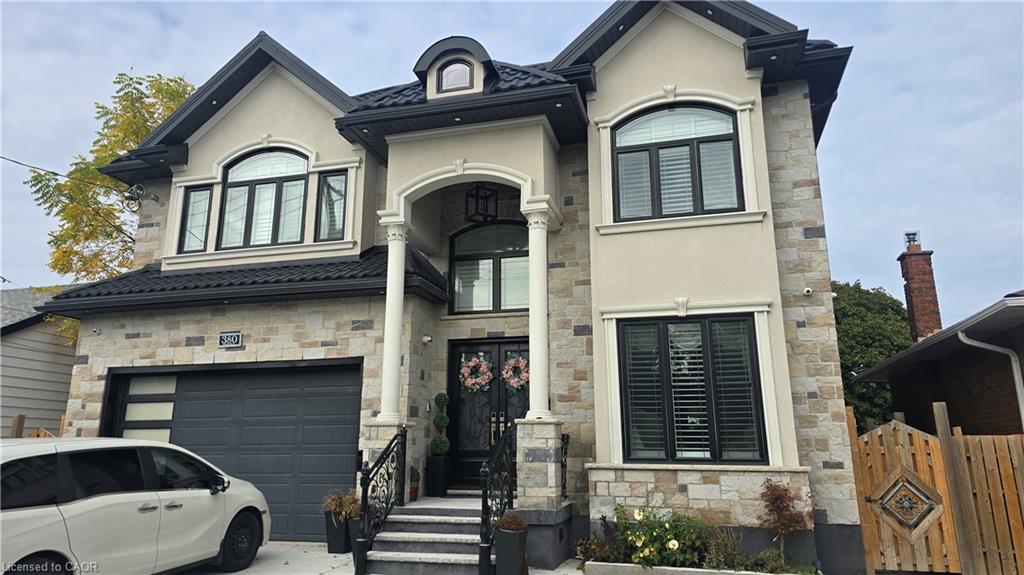 380 Mohawk Rd W, Hamilton, ON L9C 1W7
