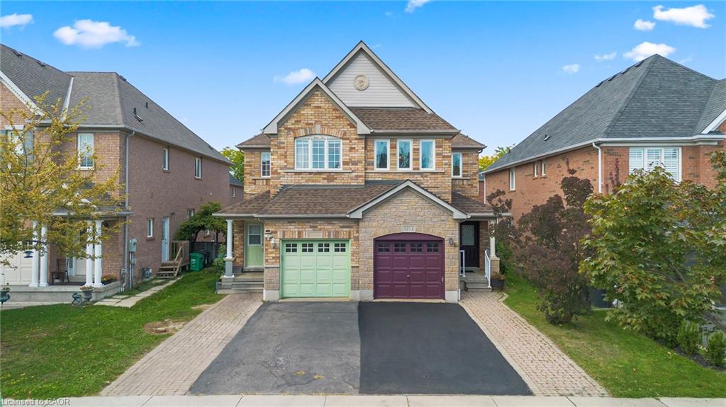 3153 Baron Dr, Mississauga, ON L5M 6V6