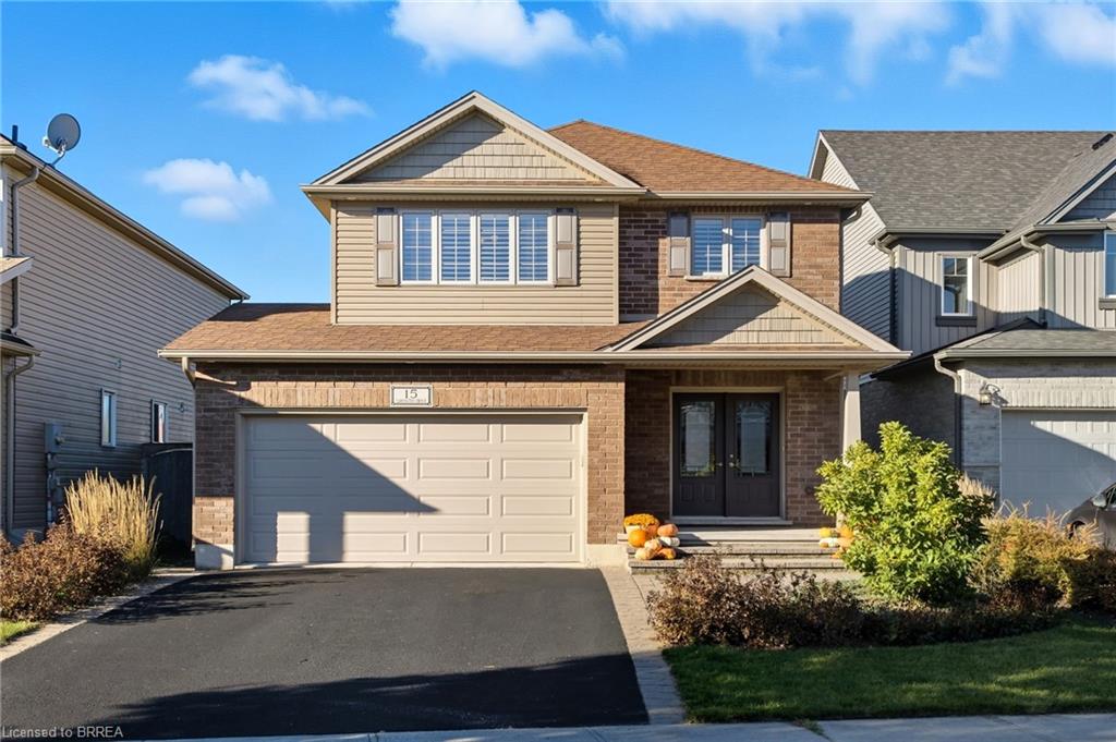 15 Yarington Dr, Brantford, ON N3T 0G2