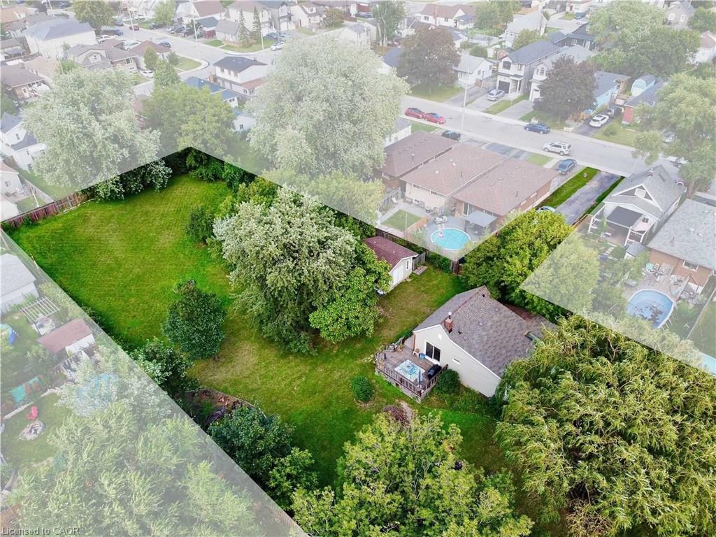 719 Knox Ave, Hamilton, ON L8H 6K7