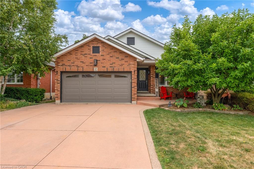31 Bolzano Ct, Hamilton, ON L8W 3W7