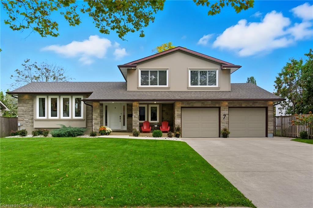7 Kenmore Cres, St. Catharines, ON L2N 4S4