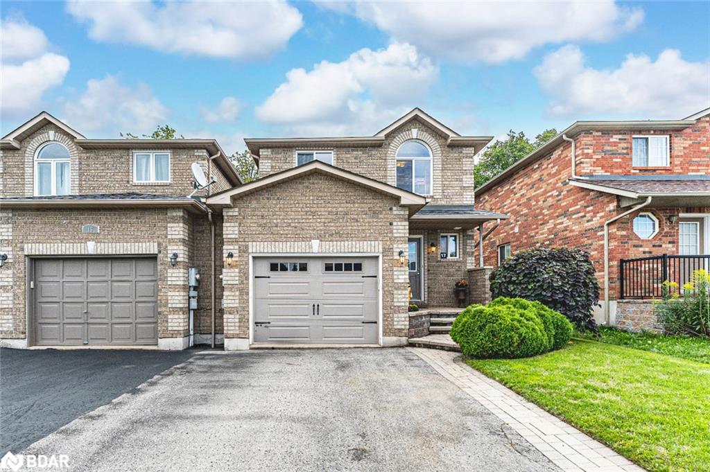 17 Bartor Blvd, Barrie, ON L4N 5Y7