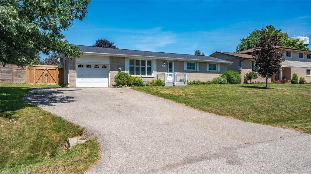 11 Andrew St, St. George, ON N0E 1N0