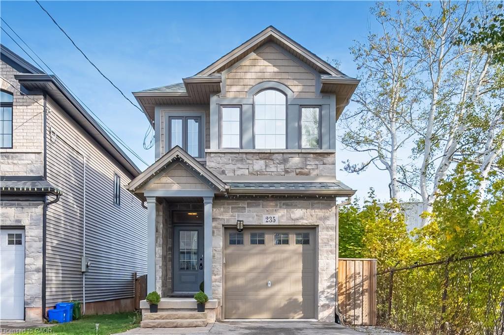 235 Mead Ave, Hamilton, ON L8H 3V6