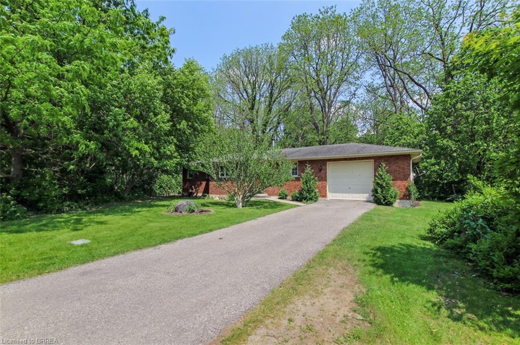 80 Race St, Brant, ON N3L 1Z1