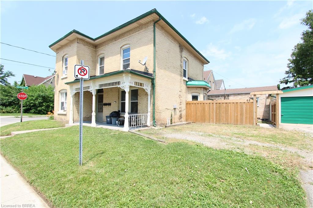 62 Arthur St, Brantford, ON N3S 3H8