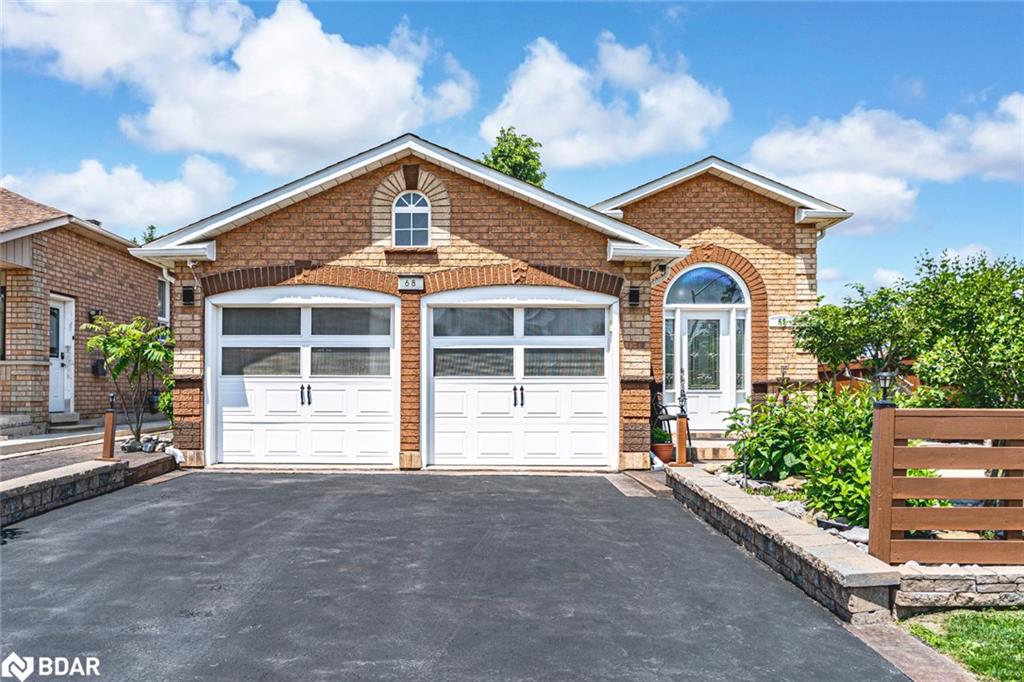 68 Coughlin Rd, Barrie, ON L4N 0L5