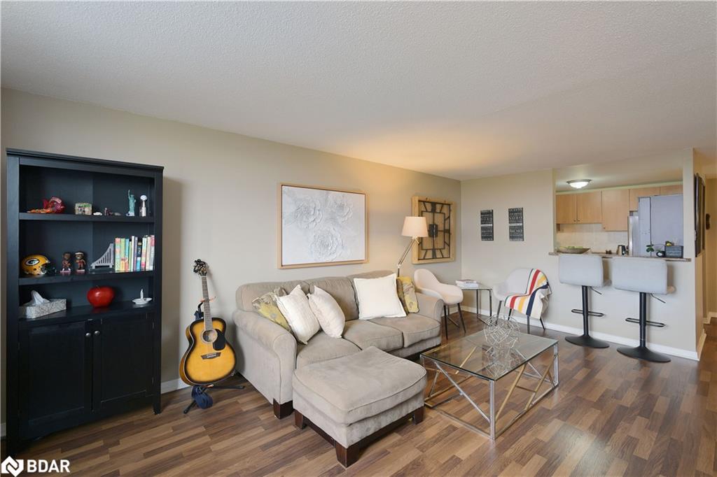 6720 Glen Erin Drive Unit 501, Mississauga, ON L5N 3K8