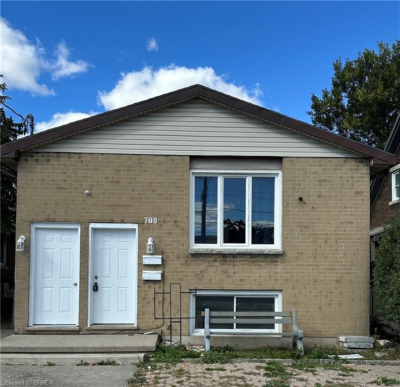 708 Oxford St E, London, ON N5Y 3J6