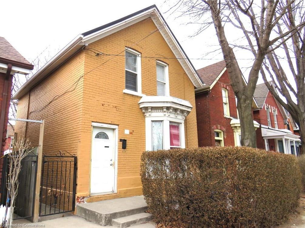 29 Oxford St, Hamilton, ON L8R 2W9