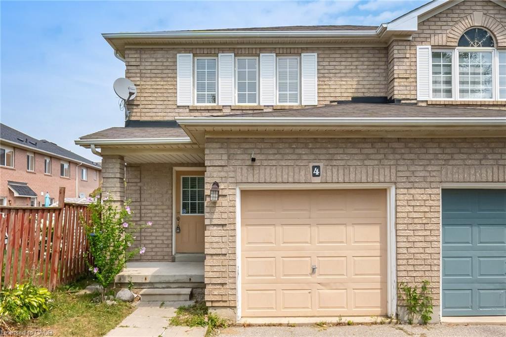 4 Vauxhall Cres, Brampton, ON L7A 3A3