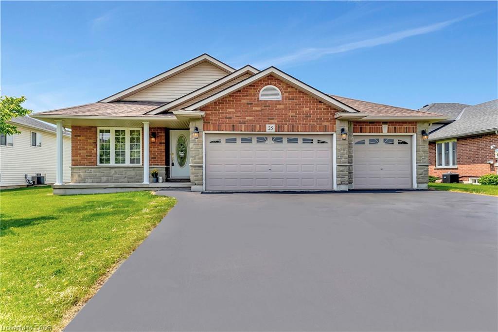 25 Mapleview Dr, Hagersville, ON N0A 1H0