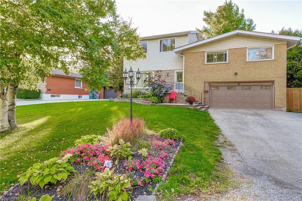 68 Aldercrest Ave, Hamilton, ON L9B 1L4