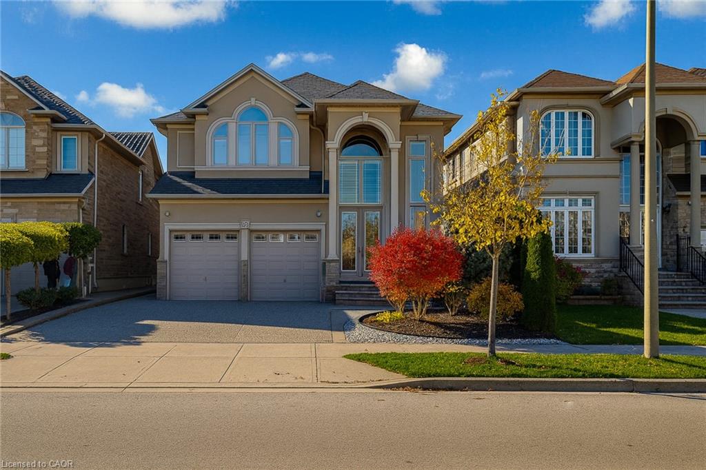 158 Chambers Dr, Hamilton, ON L9K 0B5