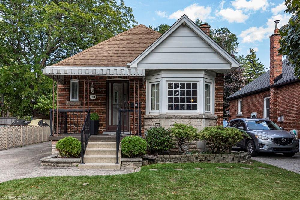 101 Belvidere Ave, Hamilton, ON L9A 3B6