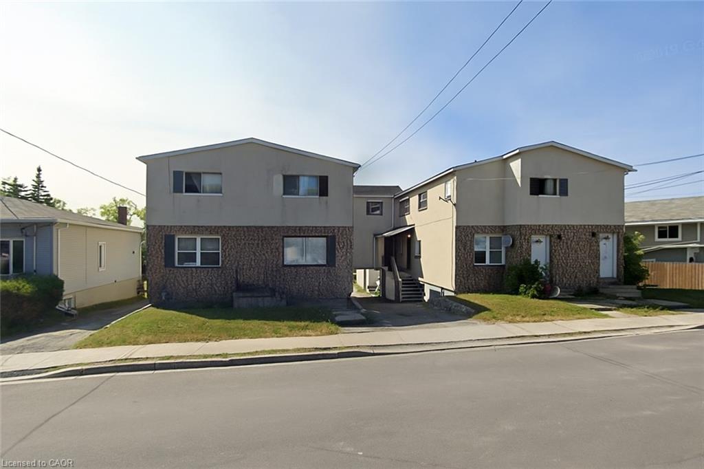 381 Leslie St, Sudbury, ON P3B 2T4