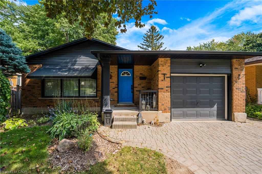 158 Coach Hill Dr, Kitchener, ON N2E 1P4