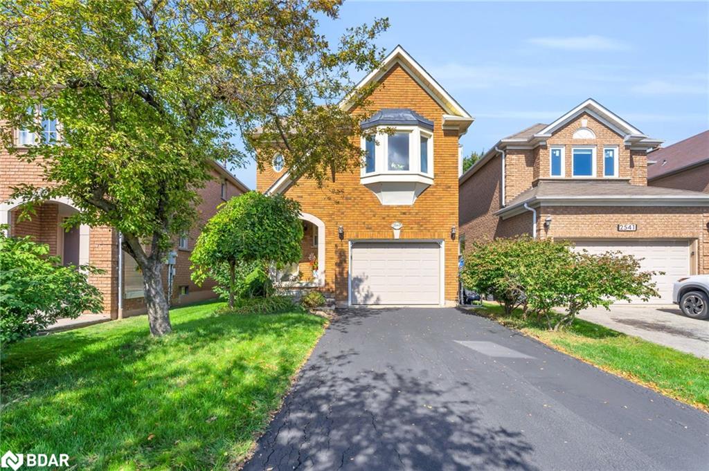 2543 Scarth Ct, Mississauga, ON L5M 5L2