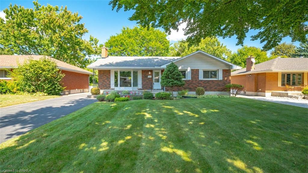 73 Pusey Blvd, Brantford, ON N3R 2S4