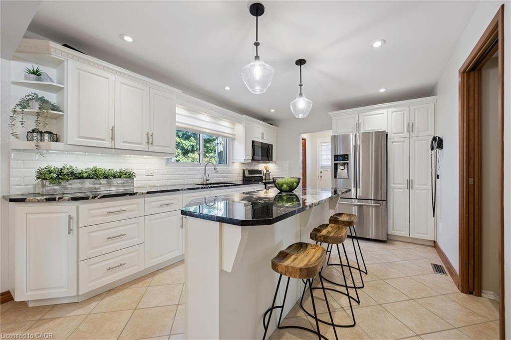 153 Forestwood Dr, Kitchener, ON N2N 1B7