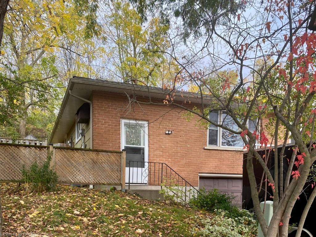 195 Woodside Ave, Cambridge, ON N1S 3X5