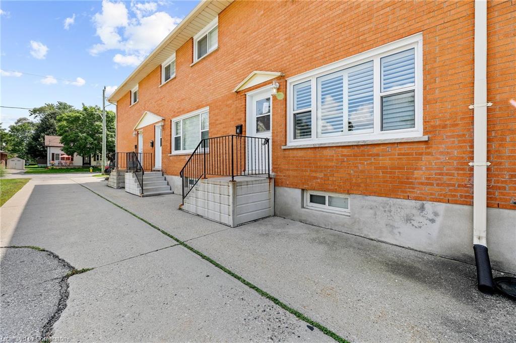 72 Bee Street Unit 3 St #3, Woodstock, ON N4S 3Z3