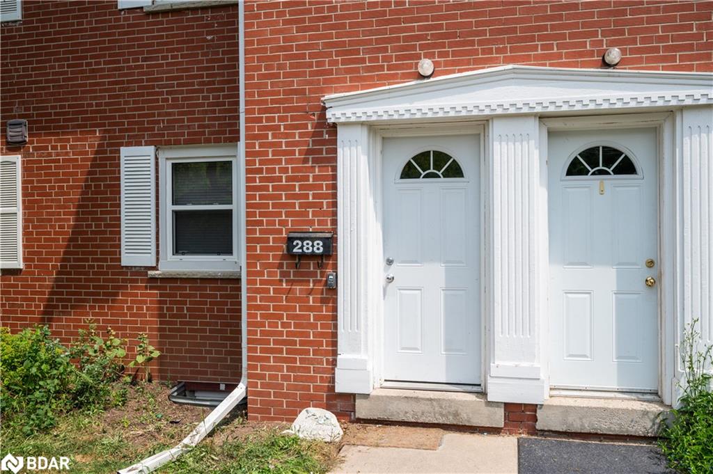 288 Westcourt Place Unit 25, Waterloo, ON N2L 2R7