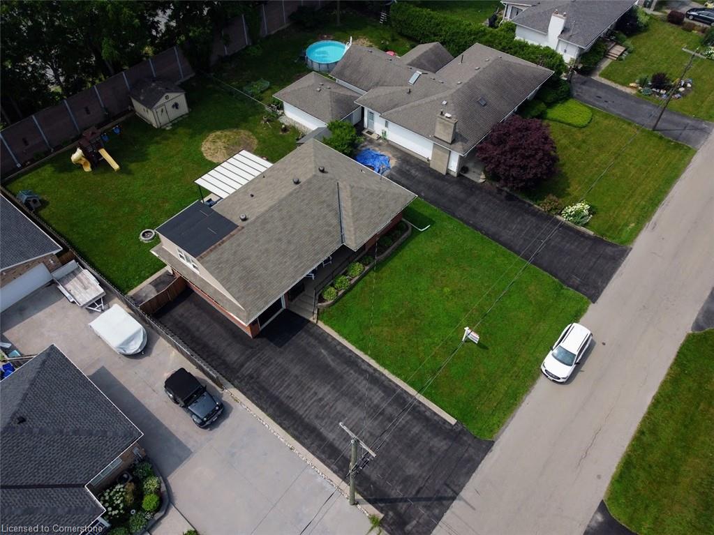 26 Hatton Dr, Hamilton, ON L9G 2H6