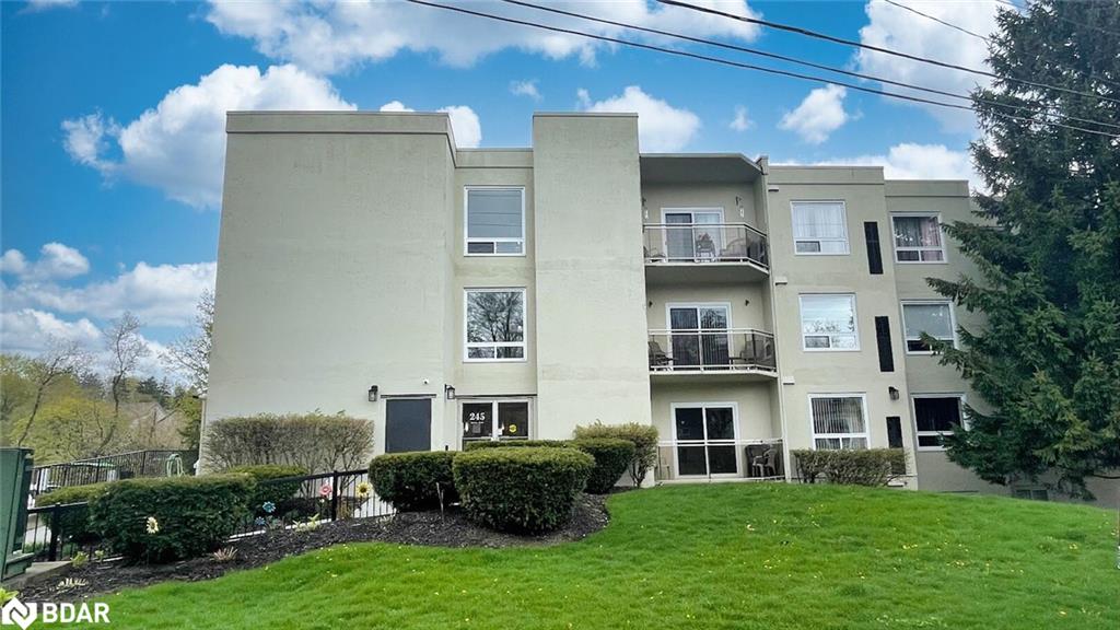 245 Queen Street W Unit 102, Centre Wellington, ON N1M 3R6